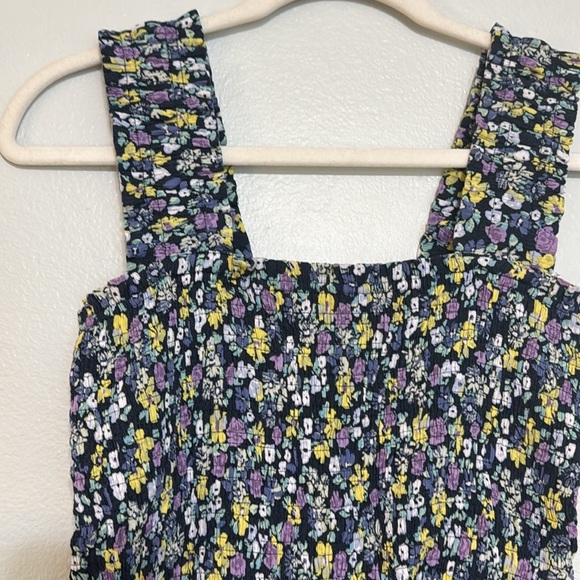 LC Smocked Floral Peplum Tank - Picture 3 of 6